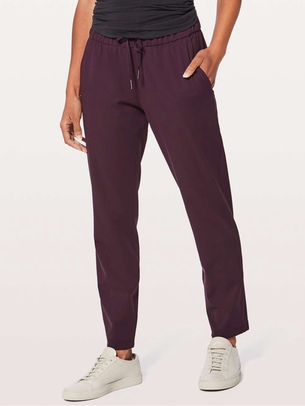 lululemon athletica Women’s On the Fly Track Pants in Eggplant Size 2